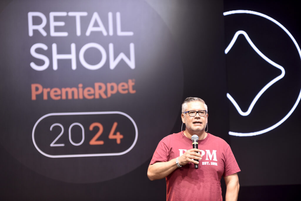 Marcelo Pimenta dando seu discurso no Retail Show
